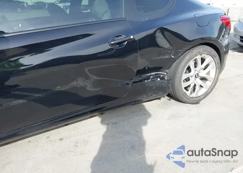 2016 Hyundai Genesis 3.8 Base z USA, uszkodzony, nr VIN KMHHT6KJ2GU132341